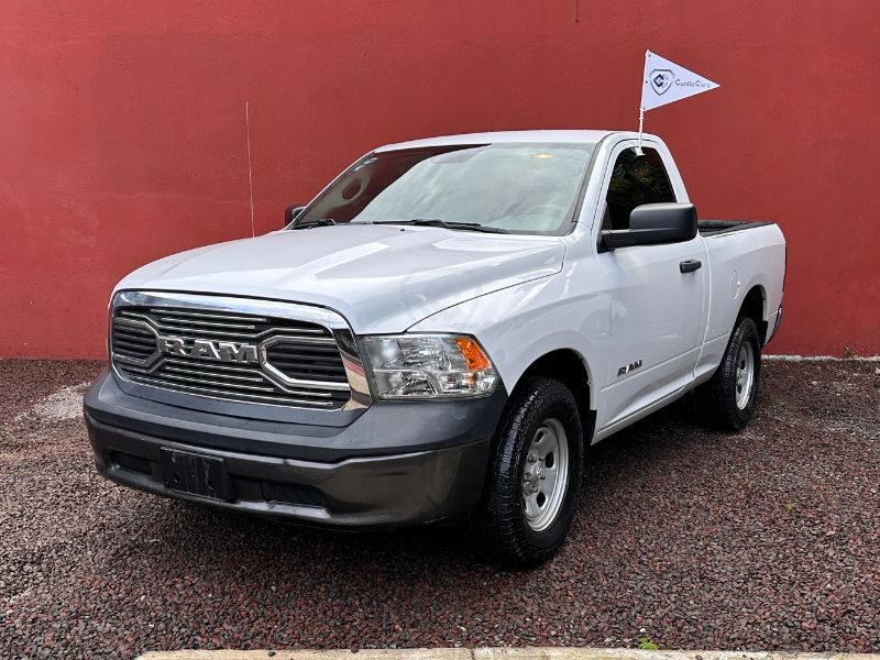 RAM 1500 REGULAR CAB ST 2020 1