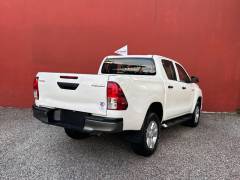 Toyota Hilux DB SR 2018 B 5