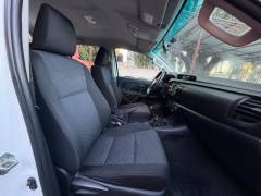 TOYOTA HILUX DC SR 13