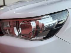 TOYOTA HILUX DC SR 11