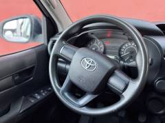 TOYOTA HILUX DC SR 16