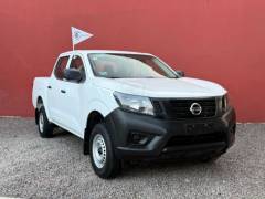 NISSAN NP300 DOBLE CABINA S 2020 7