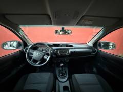 TOYOTA HILUX DC SR 15