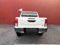 Toyota Hilux DB SR 2018 B 4