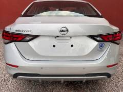 Nissan Sentra Advance CVT 14