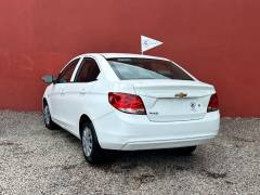 CHEVROLET AVEO LS TA 2018 3